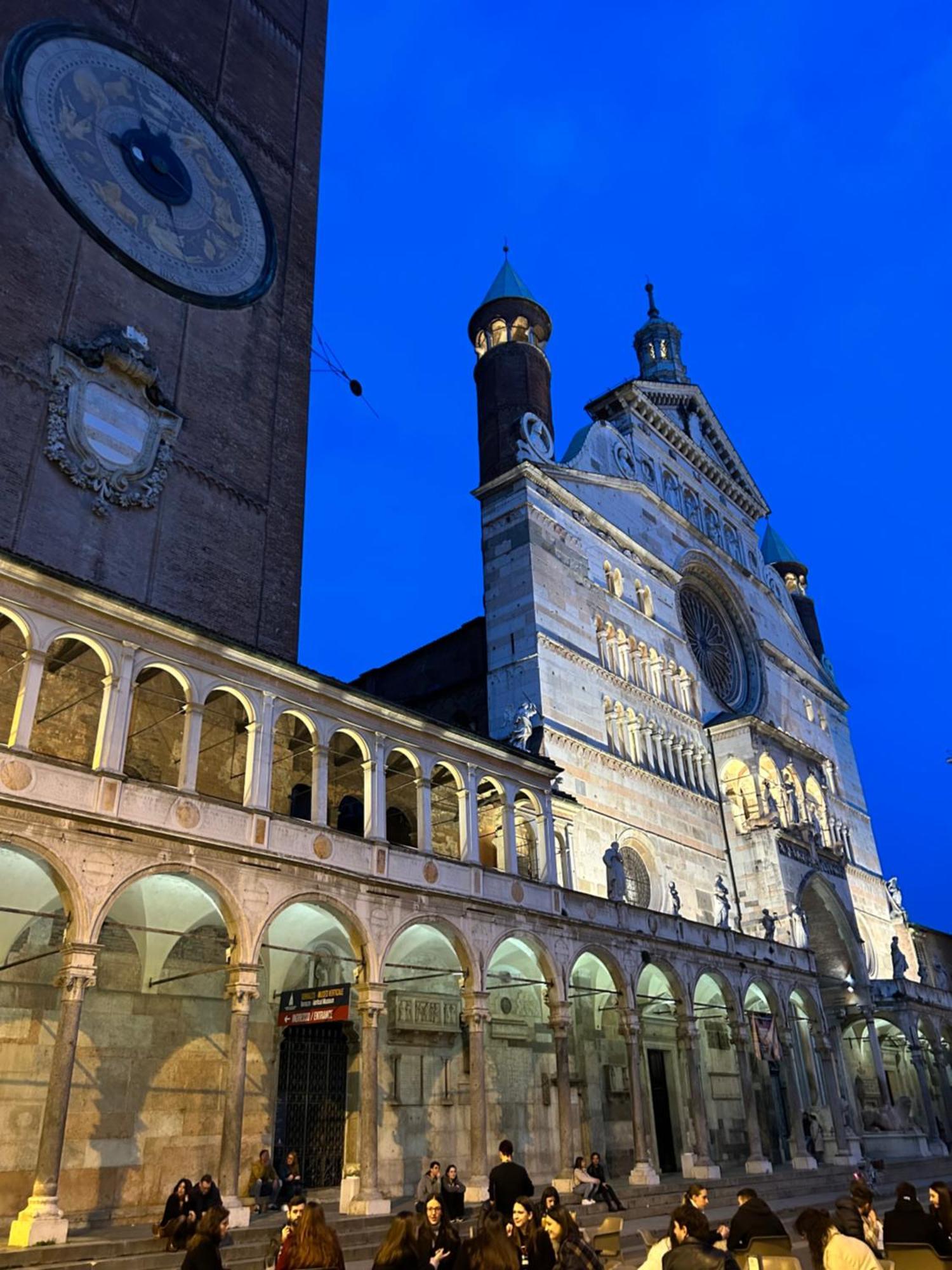Il Contrabbasso Cremona Bagian luar foto